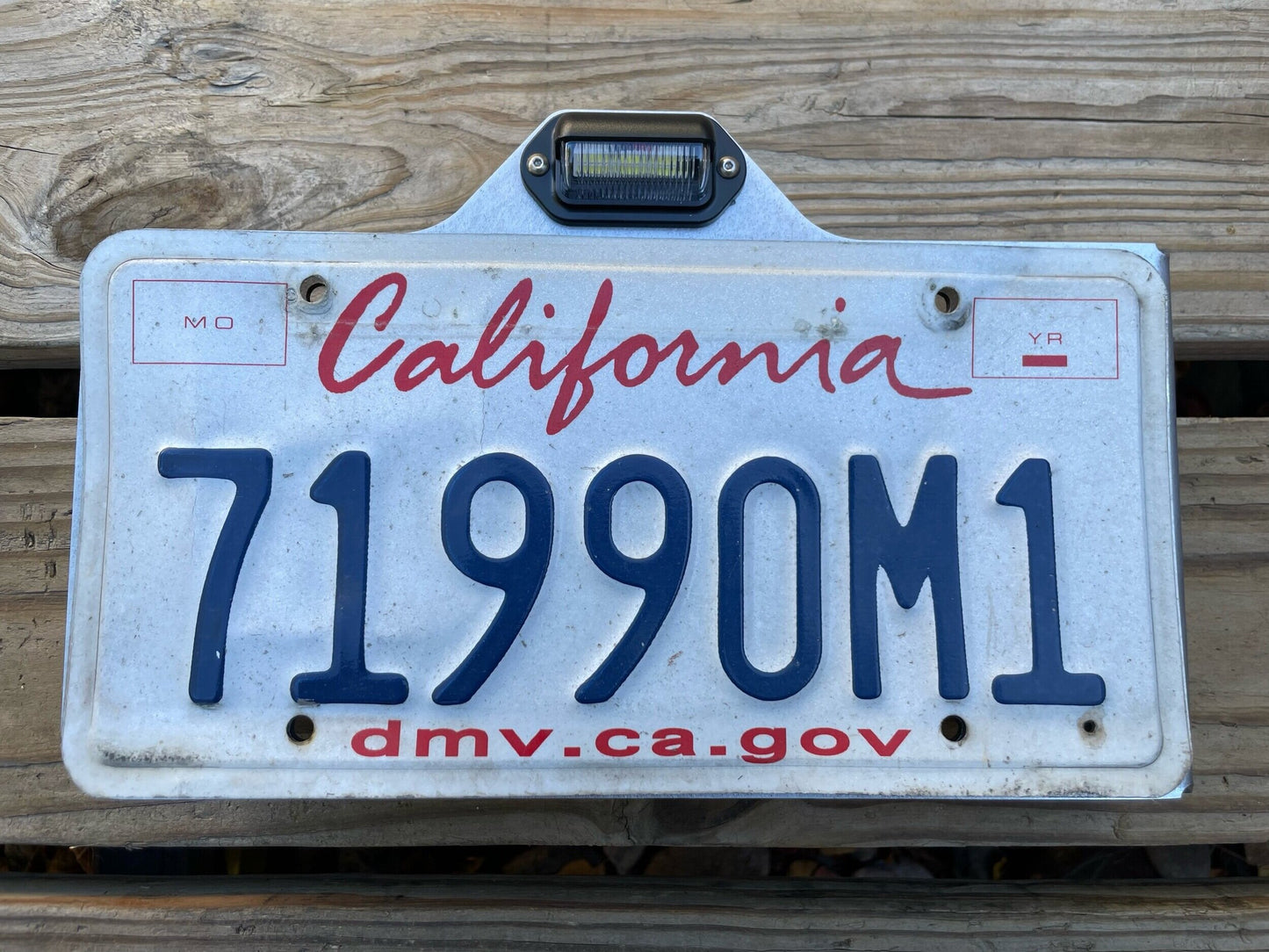 Side Mount License Plate Holder Trailer Flatbed RV SEMI Camper Bolt On Heavy Duty Steel LED Light (Left or Right Side)