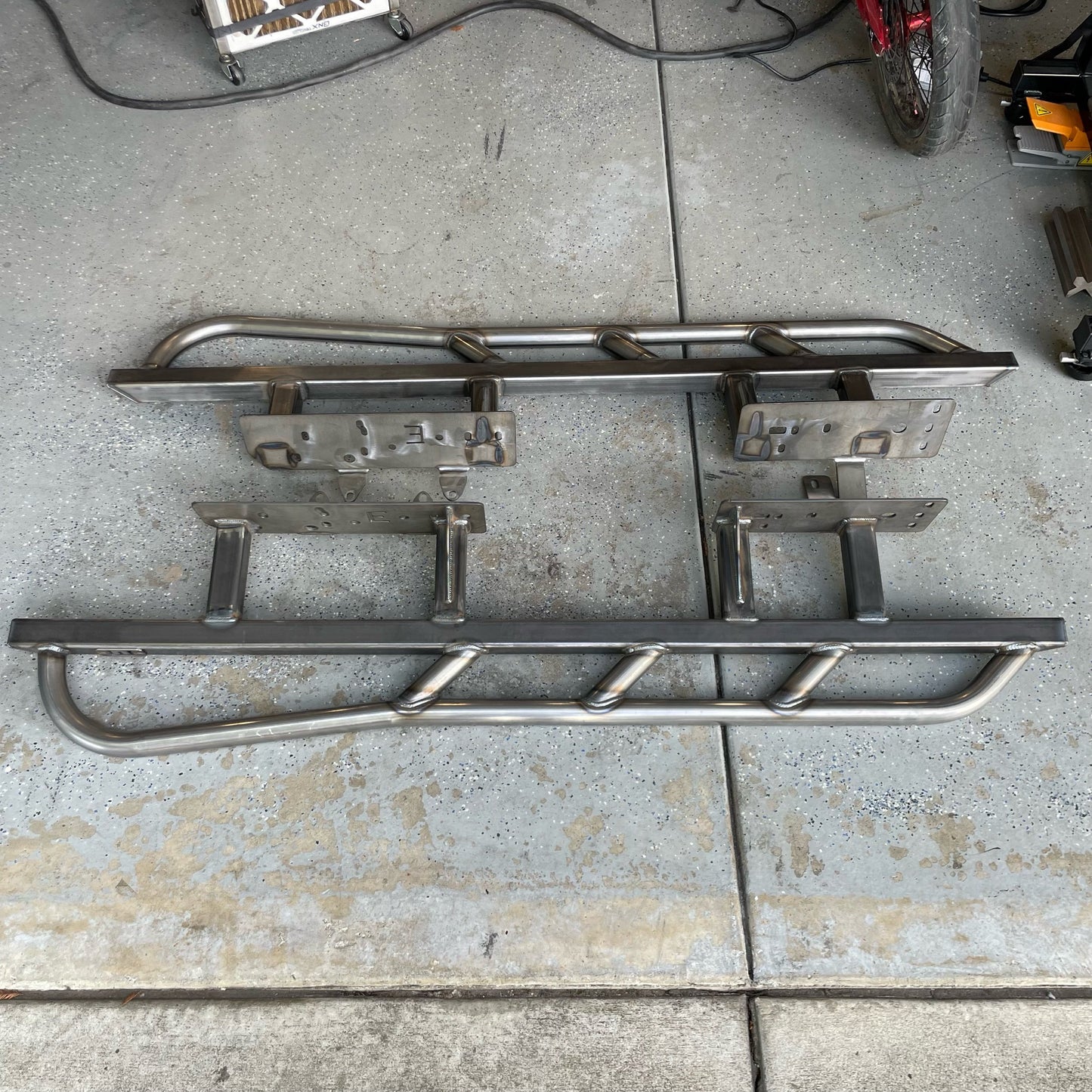 2003-2009 Lexus GX470 Bolt On Rock Sliders With Kickout