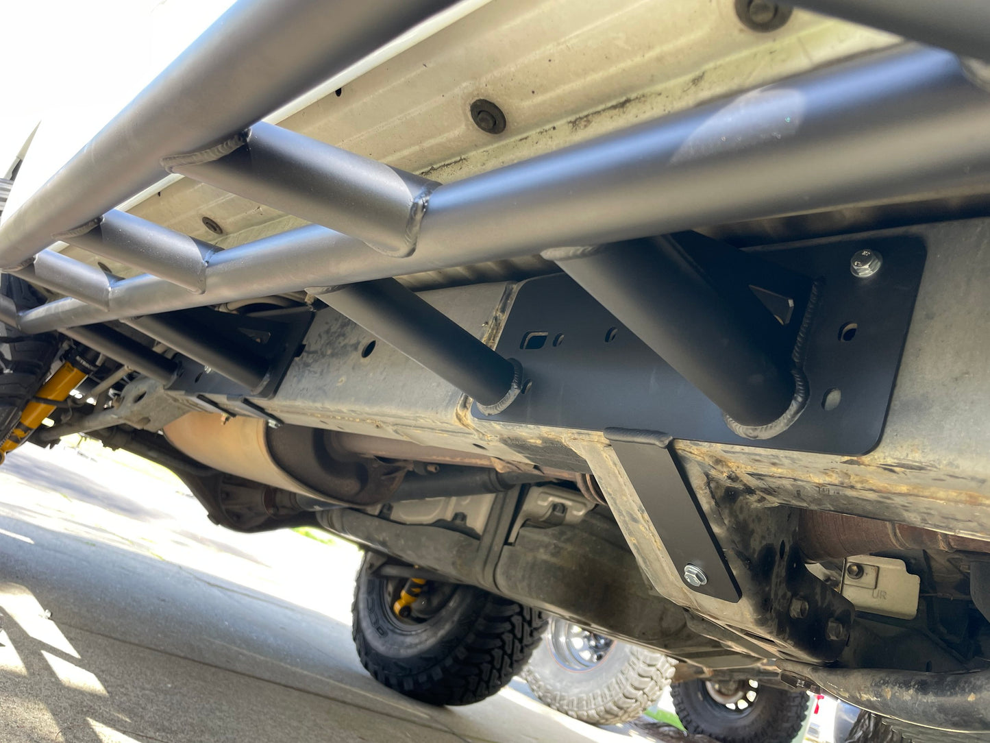 2003-2009 Lexus GX470 Bolt On Rock Sliders With Kickout